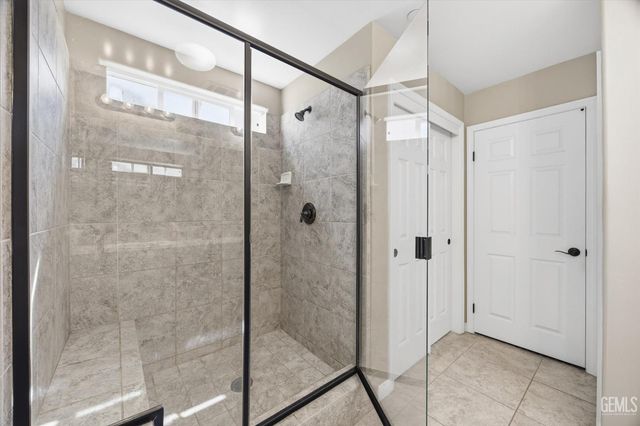 13512 Deerlodge Court, Bakersfield, CA 93314