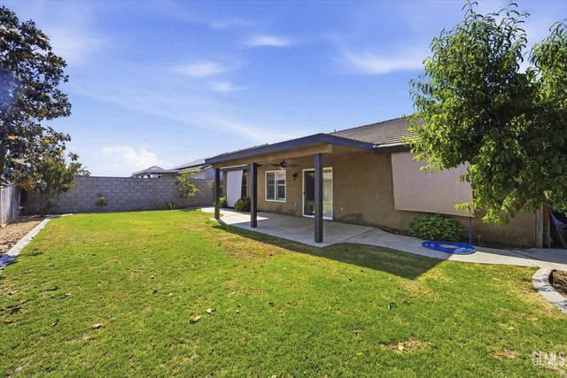 13512 Deerlodge Court, Bakersfield, CA 93314