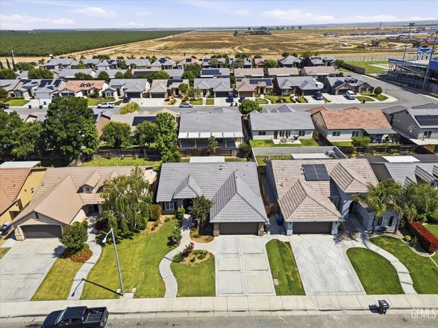 13512 Deerlodge Court, Bakersfield, CA 93314
