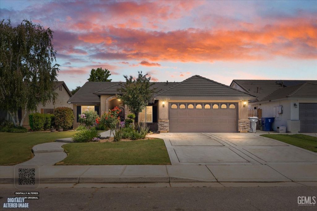 13512 Deerlodge Court, Bakersfield, CA 93314
