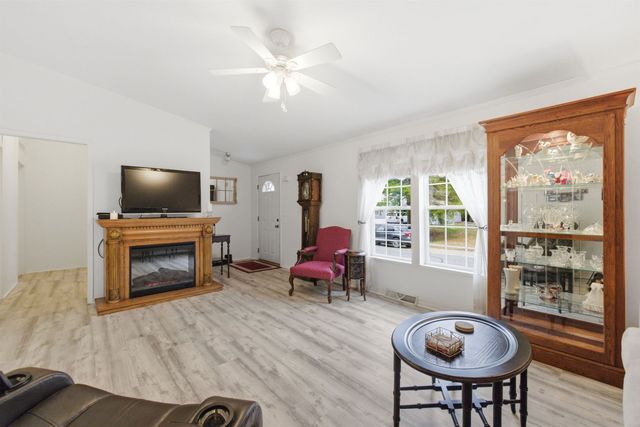 407 Darby Drive, Belmont, NH 03220