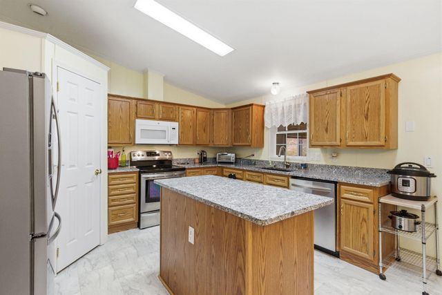 407 Darby Drive, Belmont, NH 03220