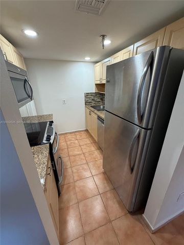10641 SW 108 AVE 3I, Miami, FL 33176