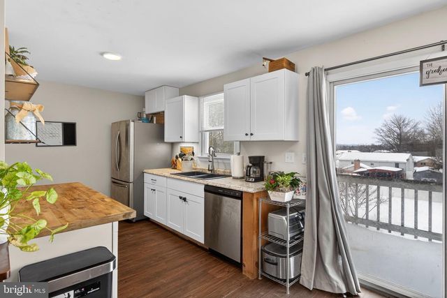 311 FULTON ST, Akron, PA 17501