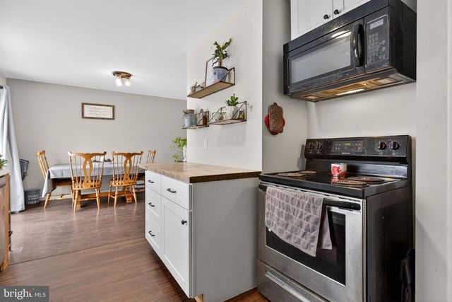 311 FULTON ST, Akron, PA 17501