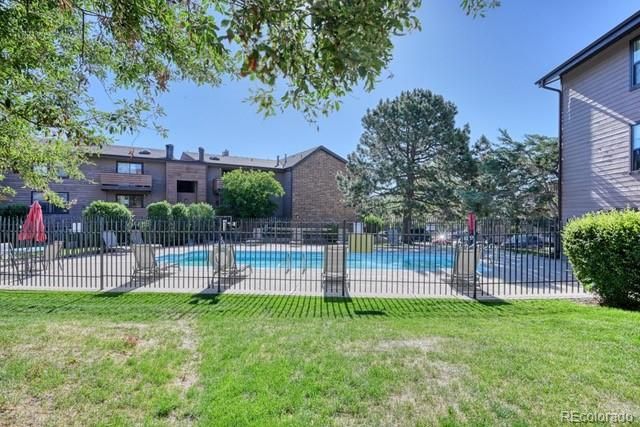 209 Wright Street 302, Lakewood, CO 80228