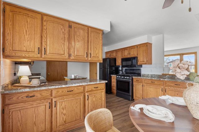 1764 Oakridge COURT, Menasha, WI 54952