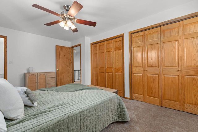 1764 Oakridge COURT, Menasha, WI 54952