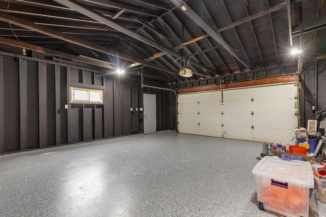 1764 Oakridge COURT, Menasha, WI 54952