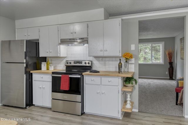 2574 W Fairway Dr, Coeur D'alene, ID 83815