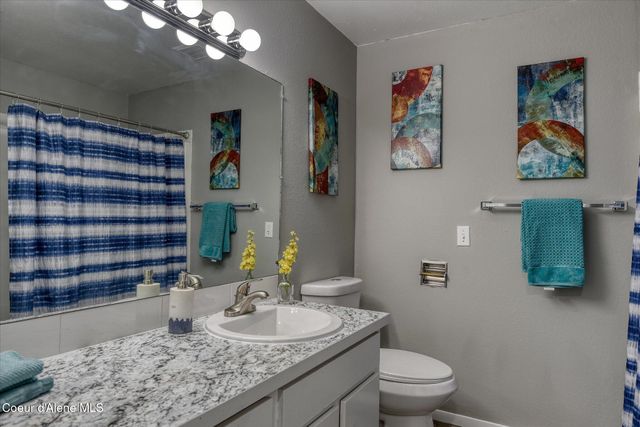 2574 W Fairway Dr, Coeur D'alene, ID 83815