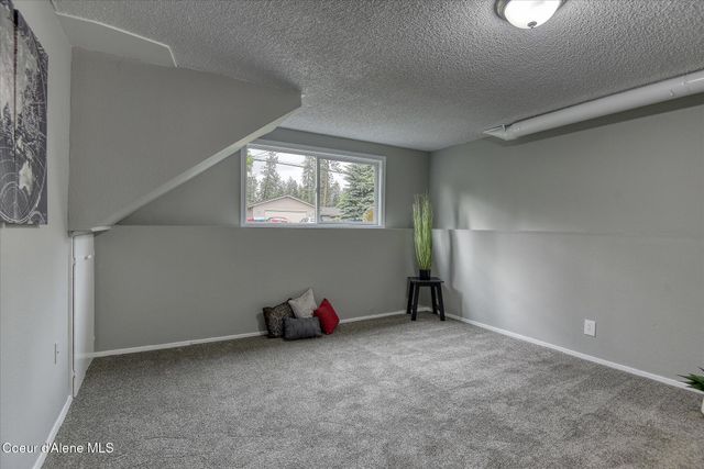 2574 W Fairway Dr, Coeur D'alene, ID 83815