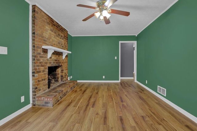 886 Oakhill Court, Stone Mountain, GA 30087