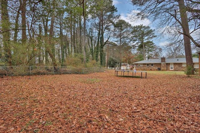 886 Oakhill Court, Stone Mountain, GA 30087