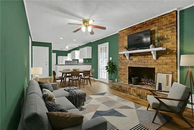 886 Oakhill Court, Stone Mountain, GA 30087