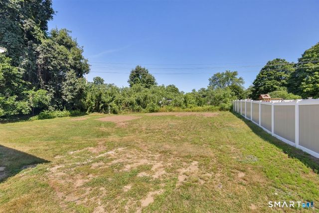 29 Coolidge Street, Windsor Locks, CT 06096