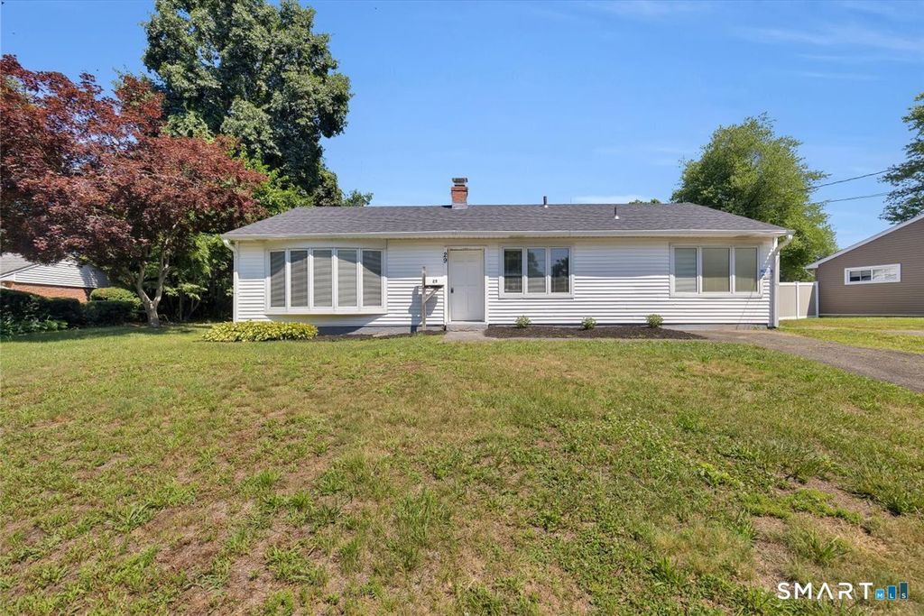 29 Coolidge Street, Windsor Locks, CT 06096