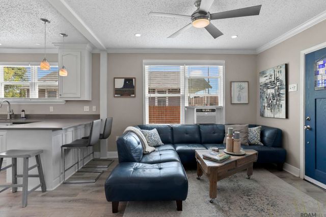 315 Giuffrias Ave, Metairie, LA 70001