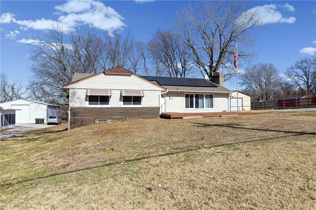 622 W Nickell Avenue, Independence, MO 64050