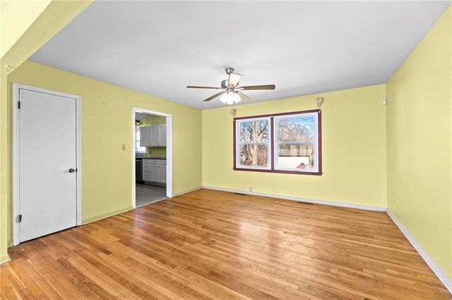 622 W Nickell Avenue, Independence, MO 64050