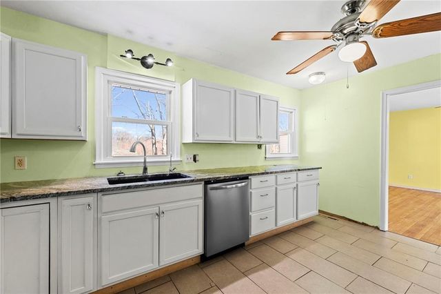 622 W Nickell Avenue, Independence, MO 64050