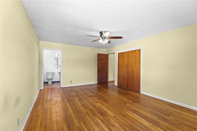 622 W Nickell Avenue, Independence, MO 64050