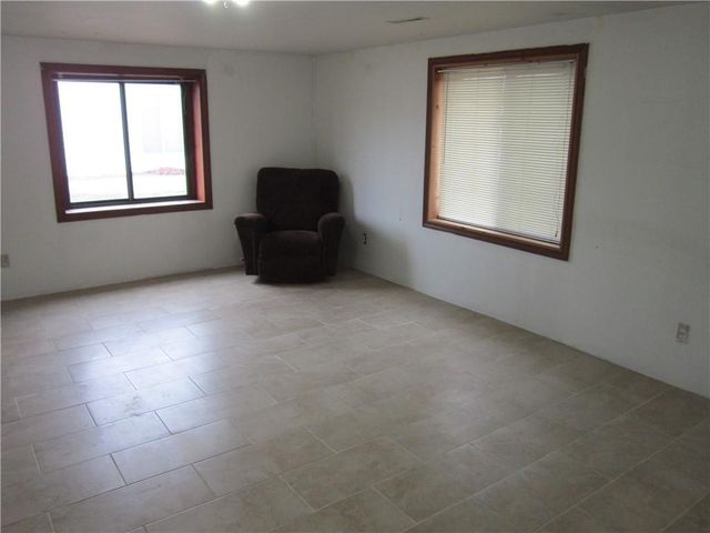 622 W Nickell Avenue, Independence, MO 64050