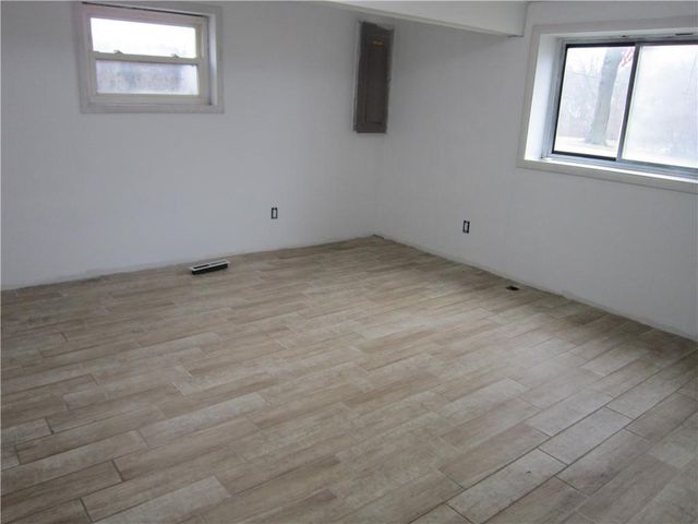 622 W Nickell Avenue, Independence, MO 64050