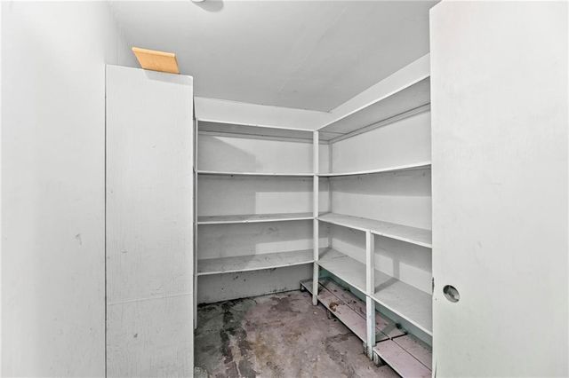 622 W Nickell Avenue, Independence, MO 64050