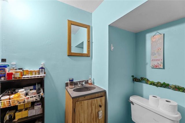 622 W Nickell Avenue, Independence, MO 64050