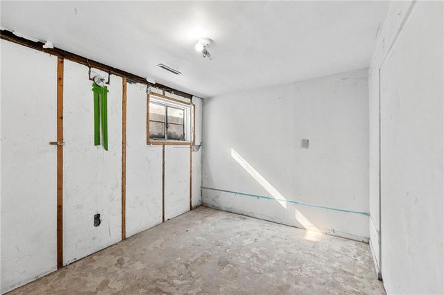 622 W Nickell Avenue, Independence, MO 64050