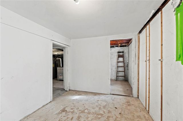 622 W Nickell Avenue, Independence, MO 64050