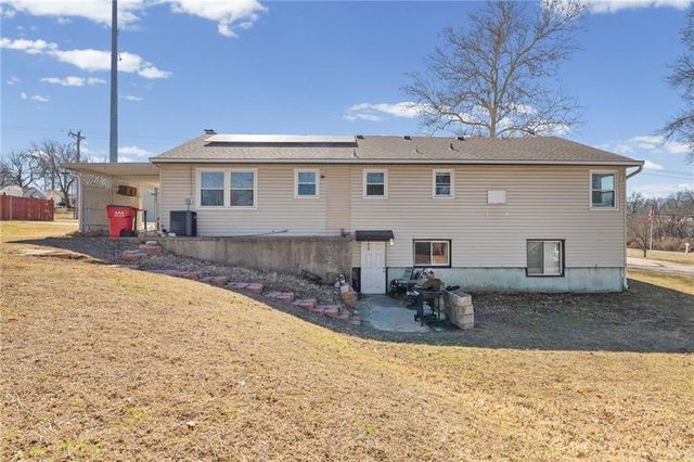 622 W Nickell Avenue, Independence, MO 64050