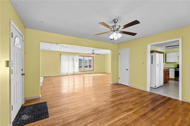 622 W Nickell Avenue, Independence, MO 64050