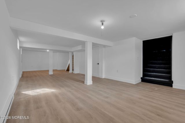 684 Brookside Drive, Toms River, NJ 08753