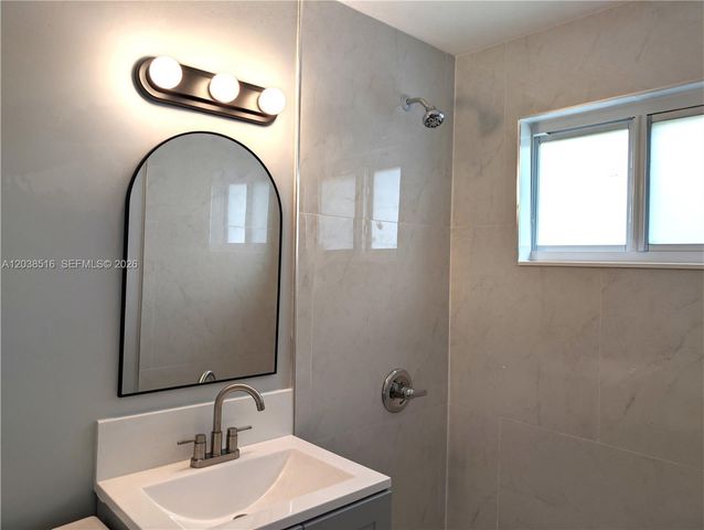 2721 NW 25th Street, Fort Lauderdale, FL 33311