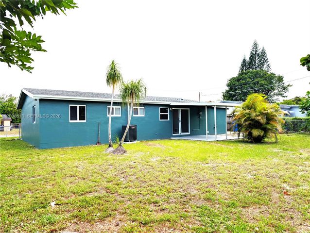 2721 NW 25th Street, Fort Lauderdale, FL 33311