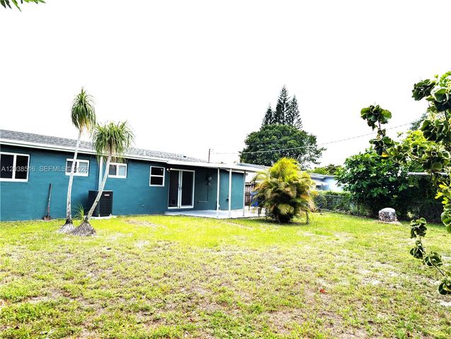 2721 NW 25th Street, Fort Lauderdale, FL 33311