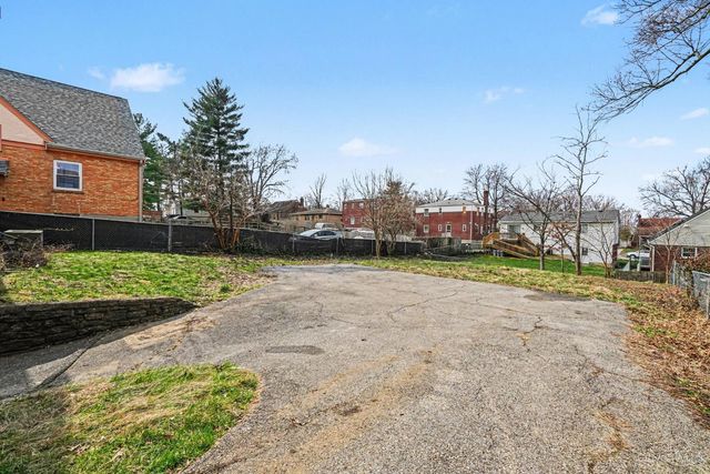 1137 Covedale Avenue, Cincinnati, OH 45238