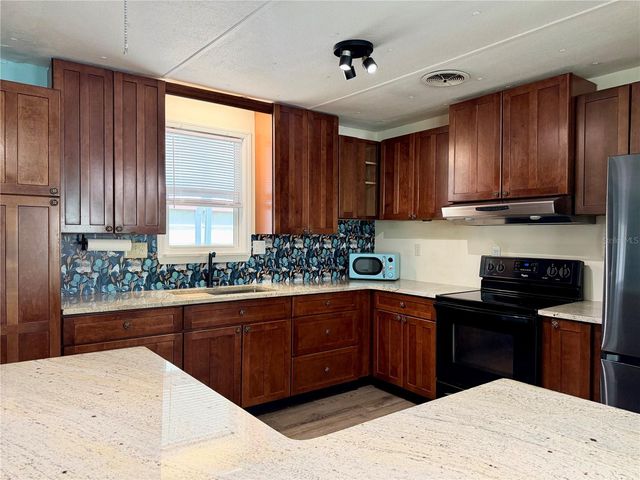 9790 66TH STREET N 100, Pinellas Park, FL 33782