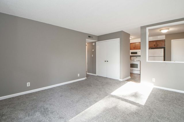 807 Golfview Pl Apt C, Clarksville, TN 37043