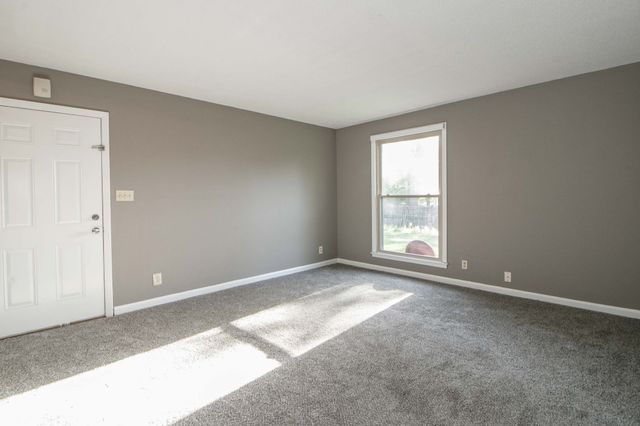 807 Golfview Pl Apt C, Clarksville, TN 37043