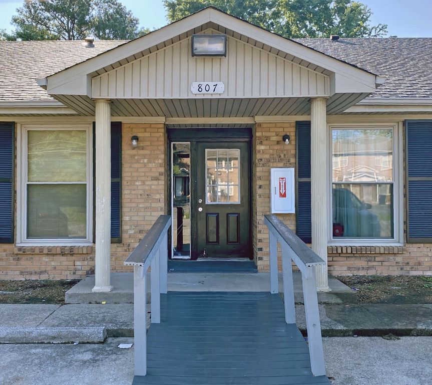 807 Golfview Pl Apt C, Clarksville, TN 37043