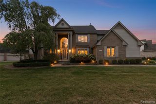47691 Royal Pointe Drive, Canton, MI 48187