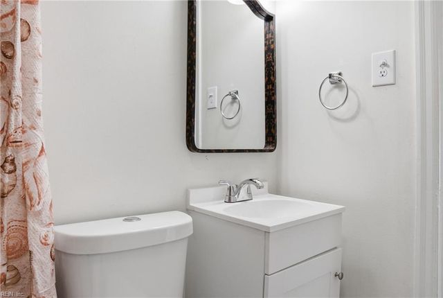 41 Harpersville RD, Newport News, VA 23601