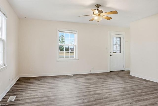 41 Harpersville RD, Newport News, VA 23601