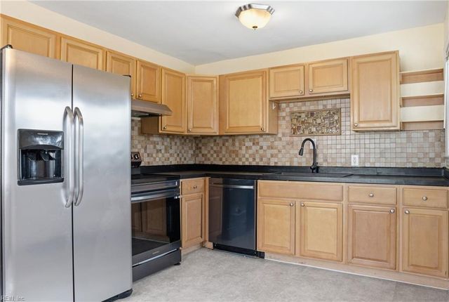 41 Harpersville RD, Newport News, VA 23601