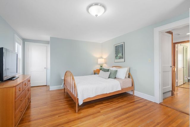 66 Randlett Park, Newton, MA 02465