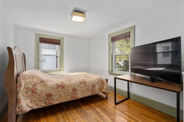 66 Randlett Park, Newton, MA 02465