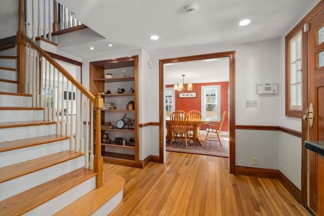 66 Randlett Park, Newton, MA 02465